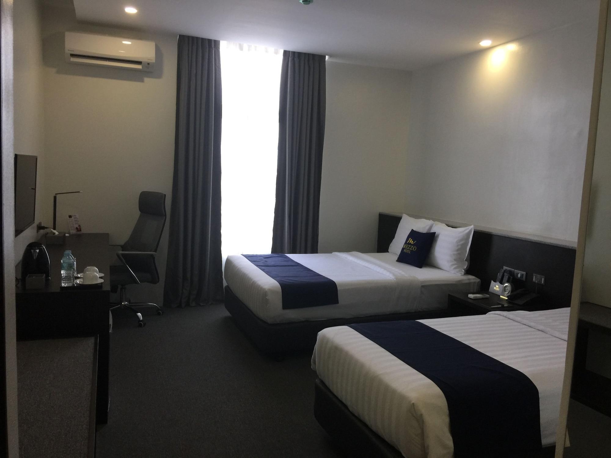 Mezzo Hotel Cebu Eksteriør billede