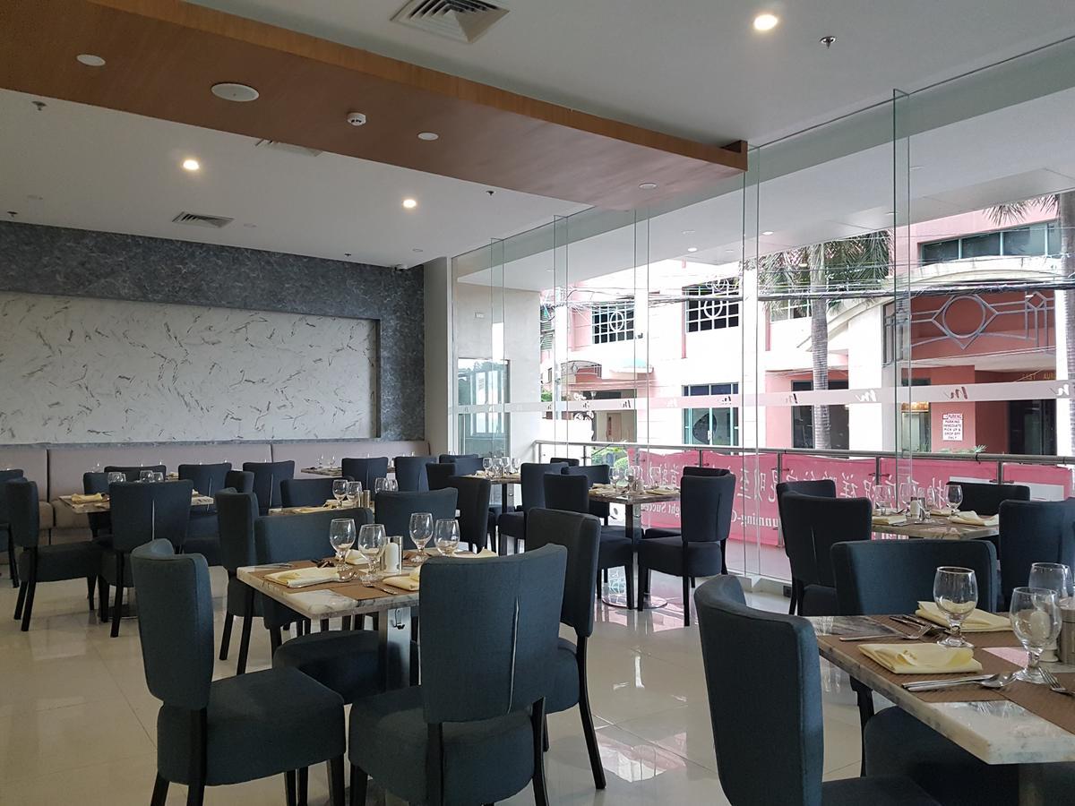 Mezzo Hotel Cebu Eksteriør billede