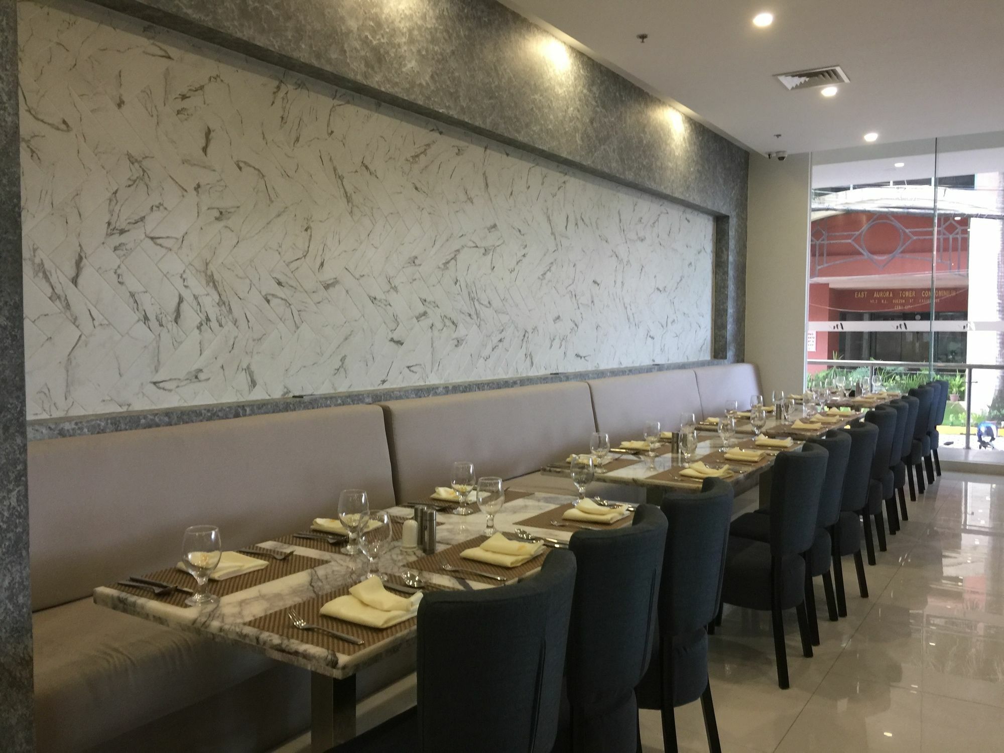 Mezzo Hotel Cebu Eksteriør billede